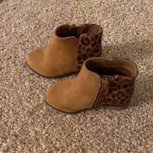 Leopard print booties size 5